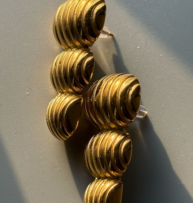 Golden Cascade Earrings – Perfectly Layered Culture Elegance in Gold