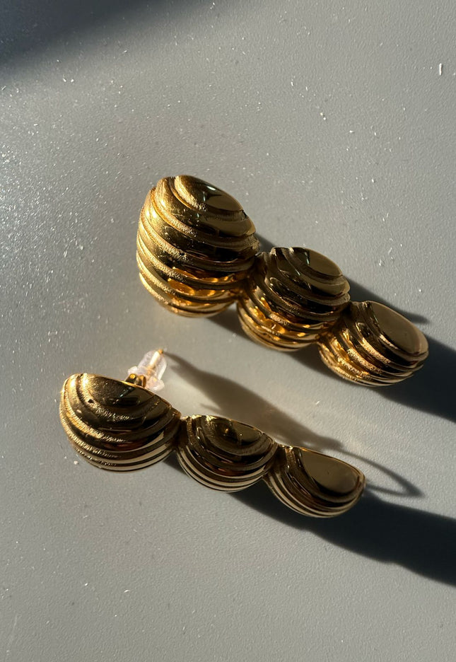 Golden Cascade Earrings – Perfectly Layered Culture Elegance in Gold