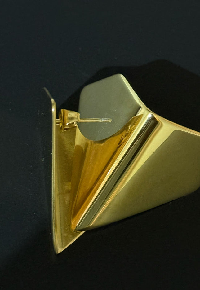 Origami Gold Earrings – Stun in triangle Motion