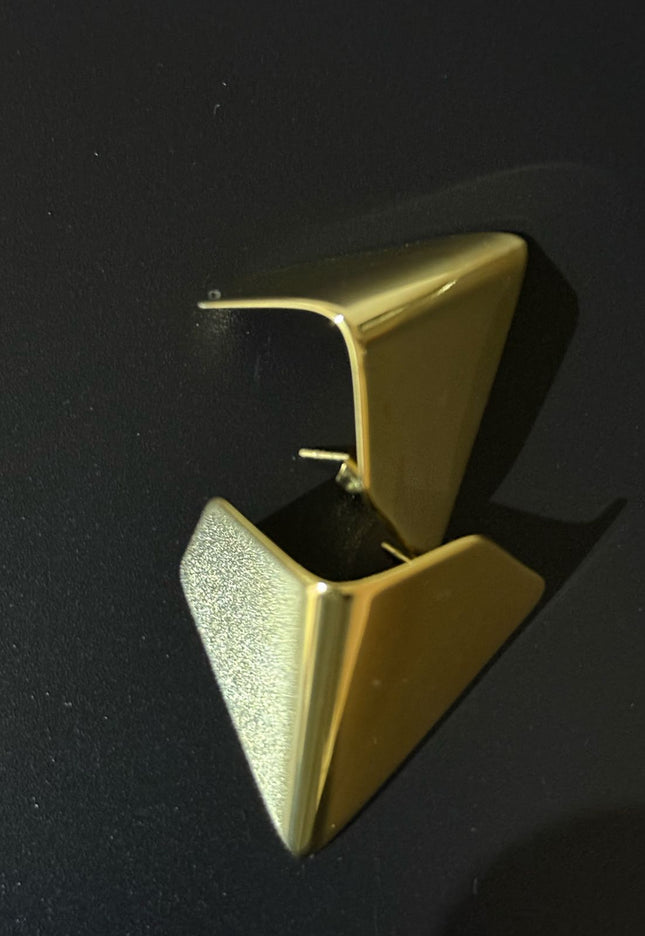 Origami Gold Earrings – Stun in triangle Motion