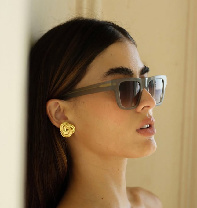Éclat Doré Knot Stud Earrings In Solid Stainless Steel With 18K Gold Plate