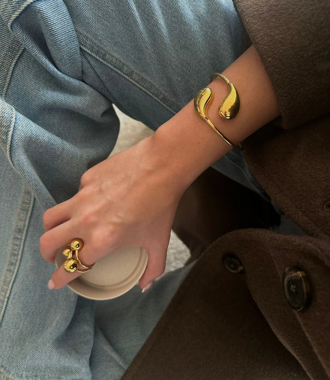 FLUID AURA BRACELET & ADJUSTABLE RING SET In Solid Stainless Steel With 18K Gold-Plate