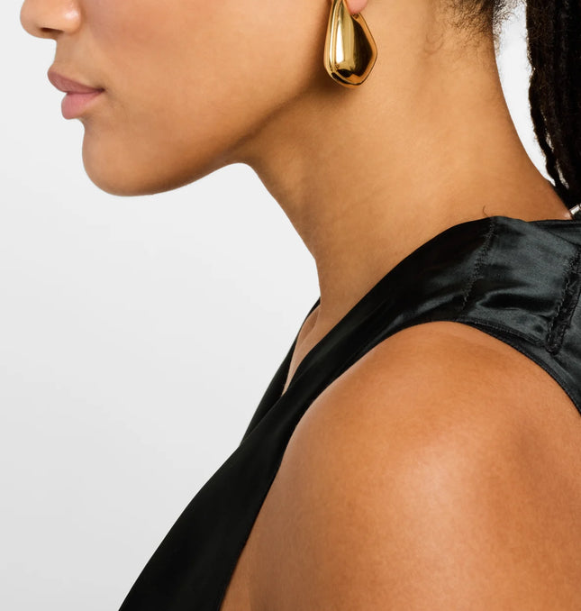 The Golden Echo Earrings – Bold Geometry, Soft Power